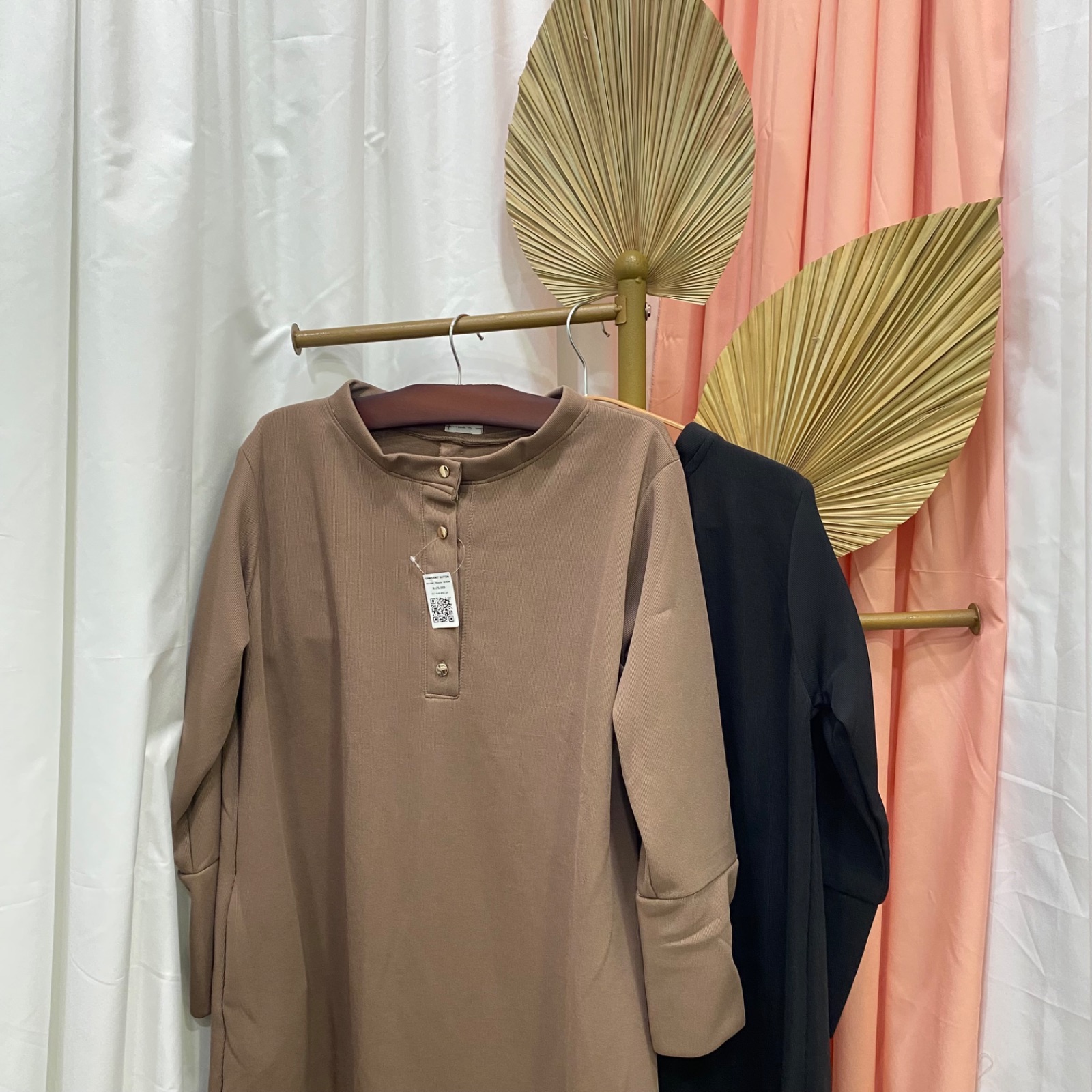 Gamis Knit Button