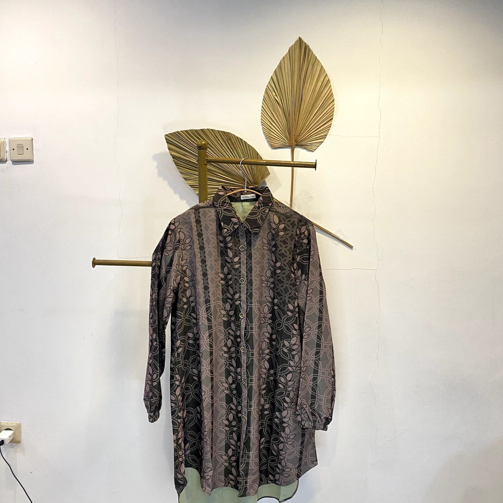 Tunik Leaves